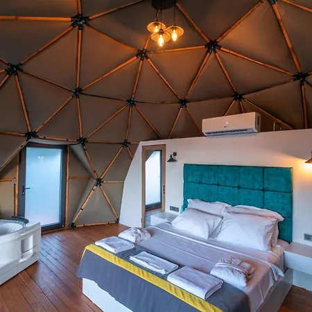 Lusso Glamping מלון *